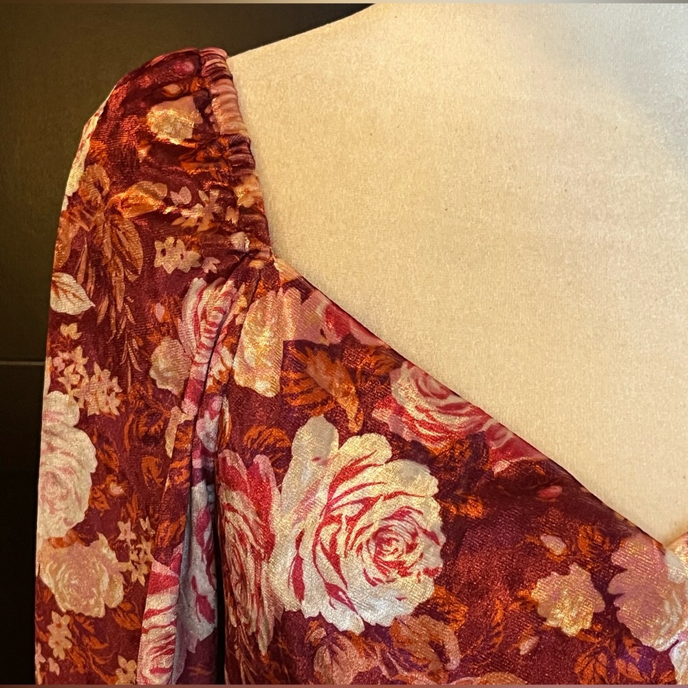 WAYF long-sleeve peplum top w/ floral print. Sweetheart neck. Red, cream. S. NWT - Picture 2 of 12